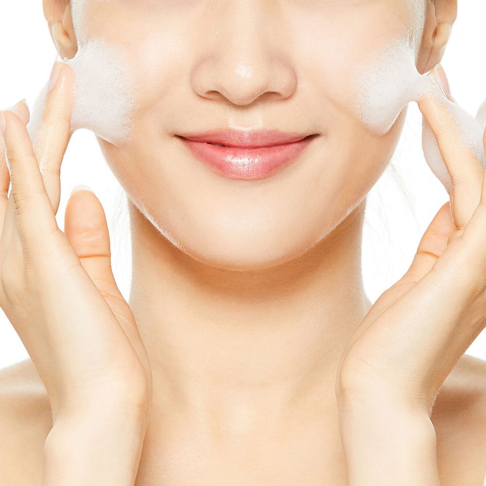 COSRX – Salicylic Acid Daily Gentle Cleanser